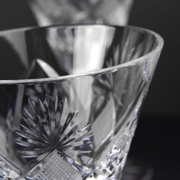 W J Hughes Crystal Janessa Water or Wine Glasses, Cut Star/Pinwheel /Fan Set 11 - Picture 12 of 13